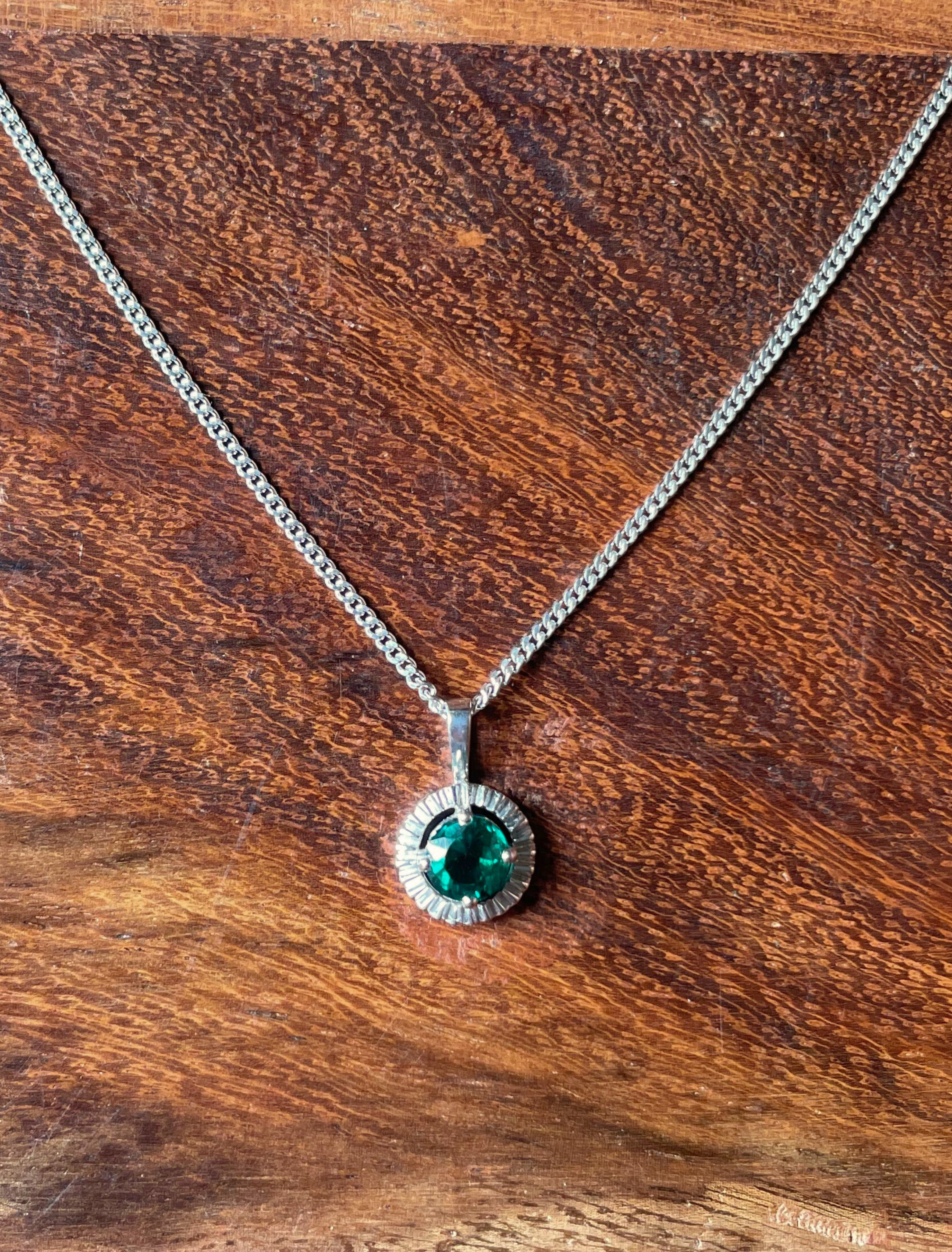 The Pendant of Confidence - Emerald