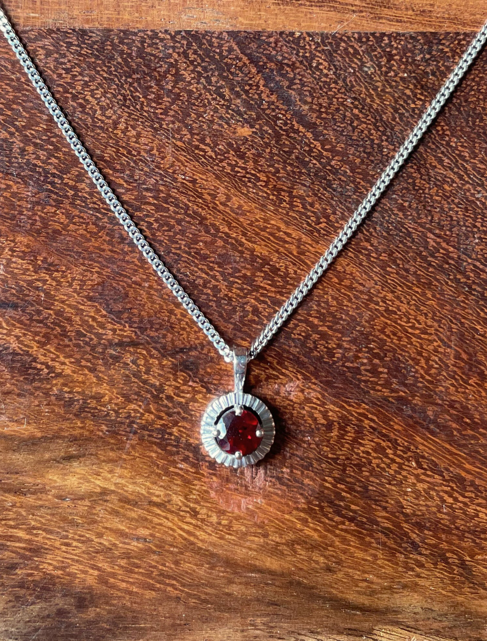 The Healing Pendant - Garnet