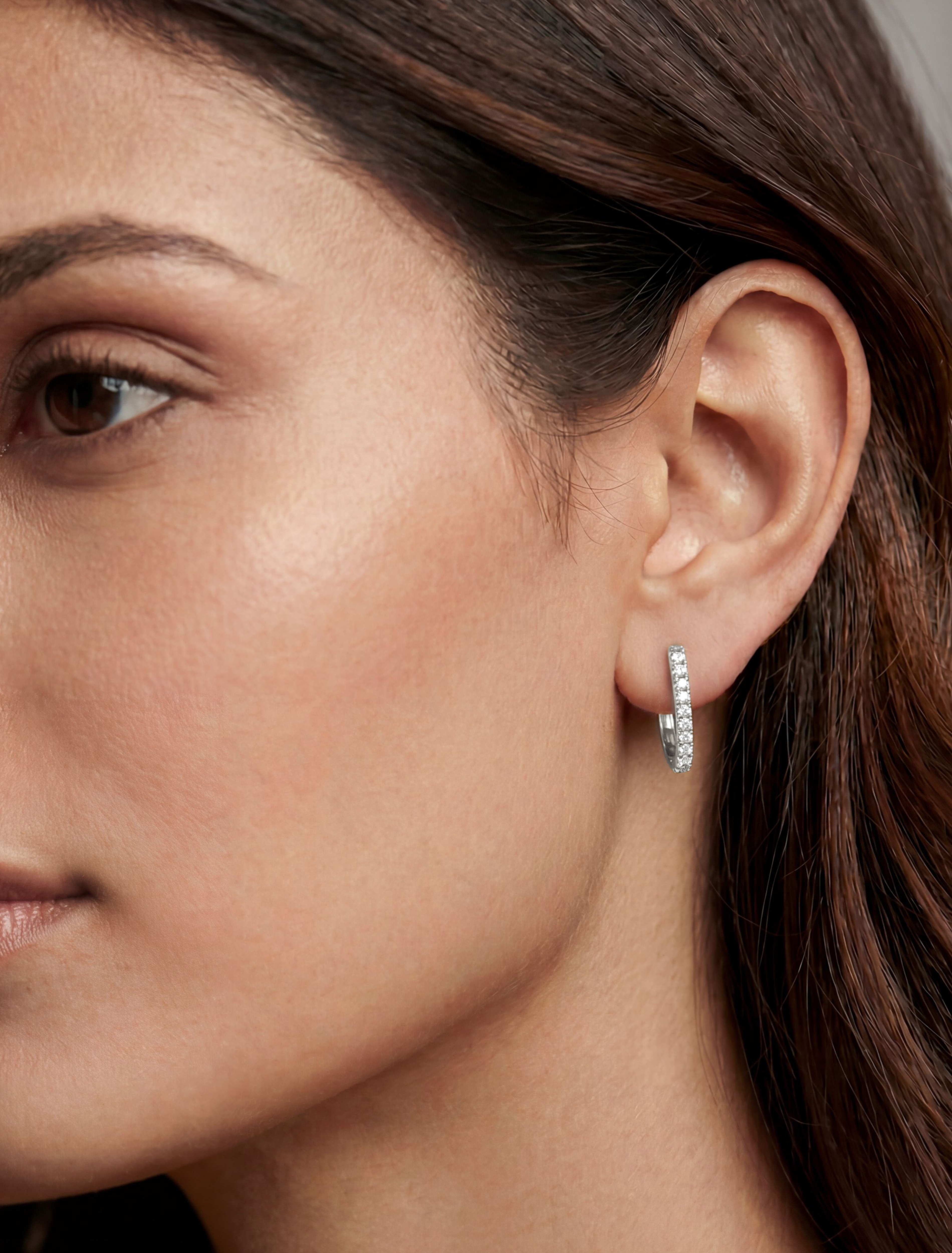Linea Hoops